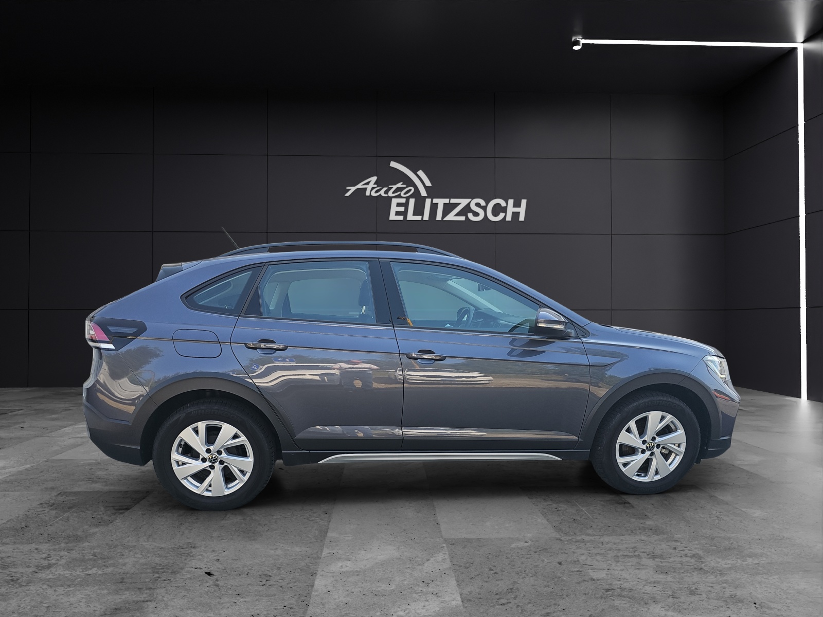 Fahrzeugabbildung Volkswagen Taigo Life LED AHK Climatronic AID ACC RFK SH LM