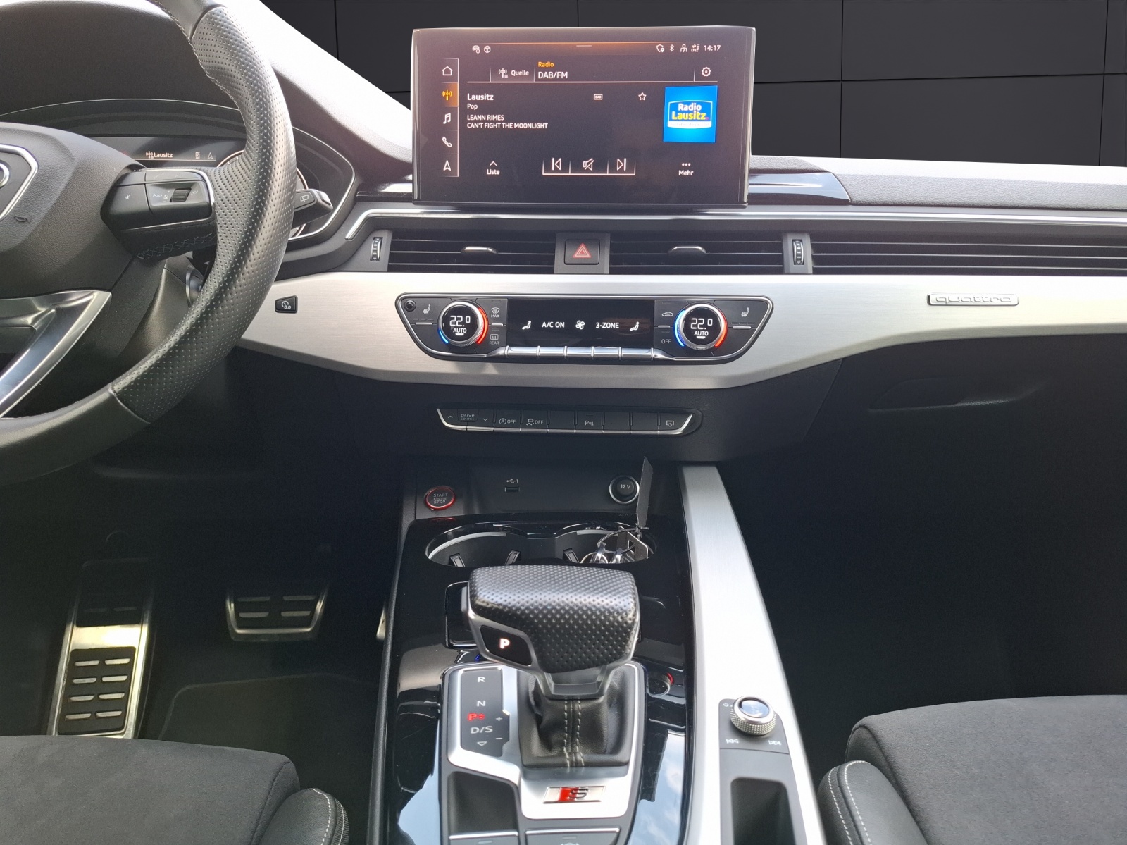 Fahrzeugabbildung Audi S4 Avant TDI quattro Matrix AHK Navi AVC Pano B&O ACC RFK SH 19