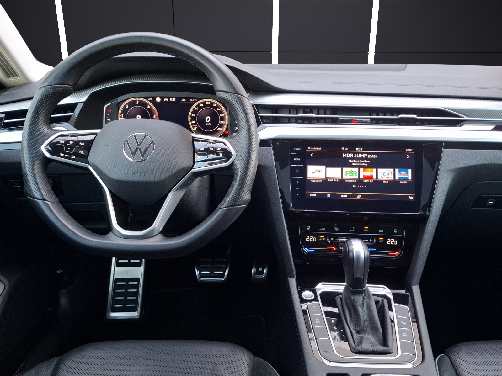 Fahrzeugabbildung Volkswagen Arteon TDI Elegance Standhzg AHK LED Navi Pano Harman Leder AID ACC 360° SHZ 20