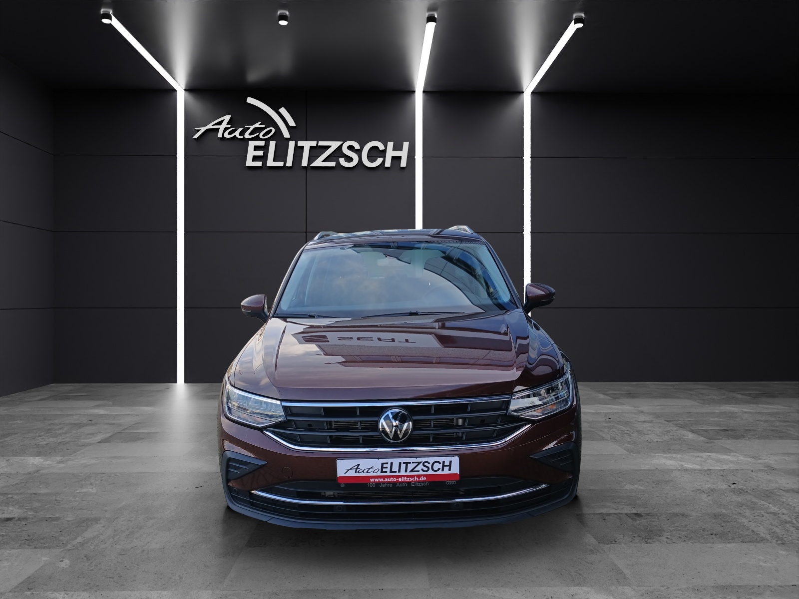 Fahrzeugabbildung Volkswagen Tiguan TDI Move DSG LED AHK Navi ACC RFK SH LM