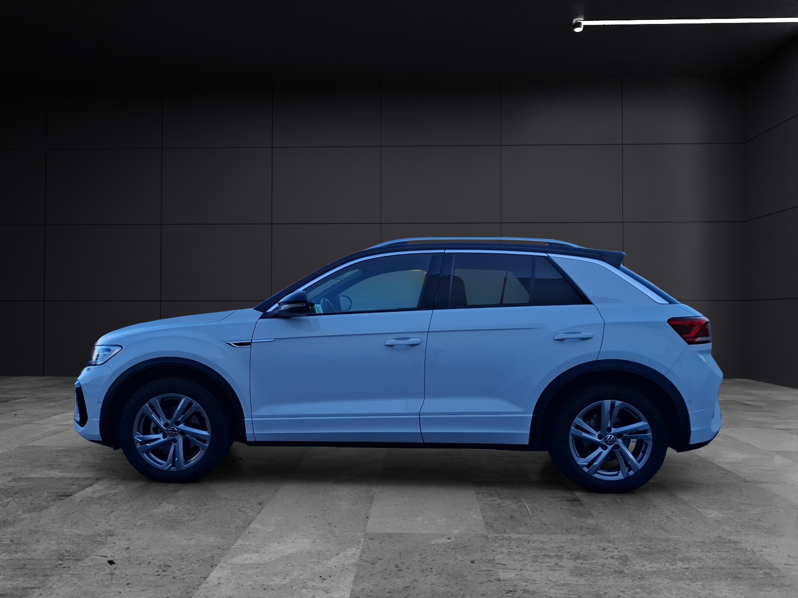 Fahrzeugabbildung Volkswagen T-Roc TSI R-Line DSG LED-plus AHK Navi AID ACC RFK SH 17