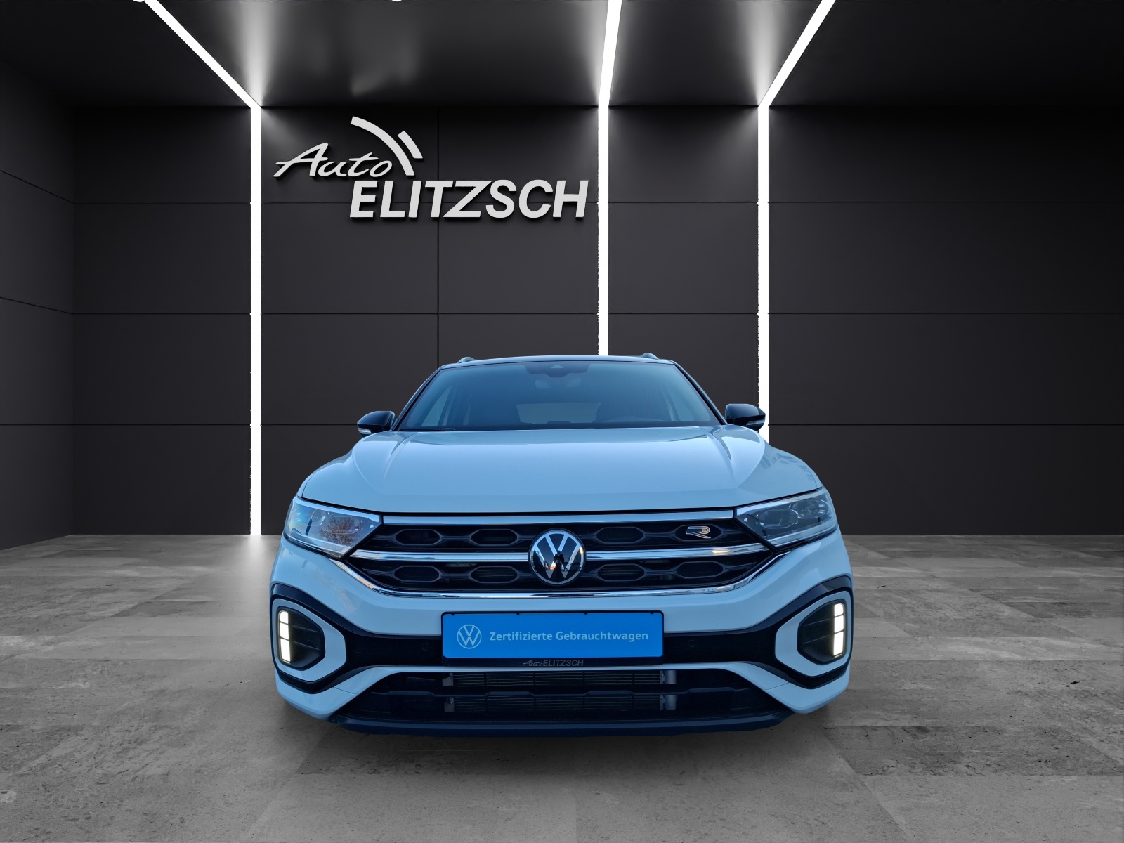 Fahrzeugabbildung Volkswagen T-Roc TSI R-Line DSG LED-plus AHK Navi AID ACC RFK SH 17