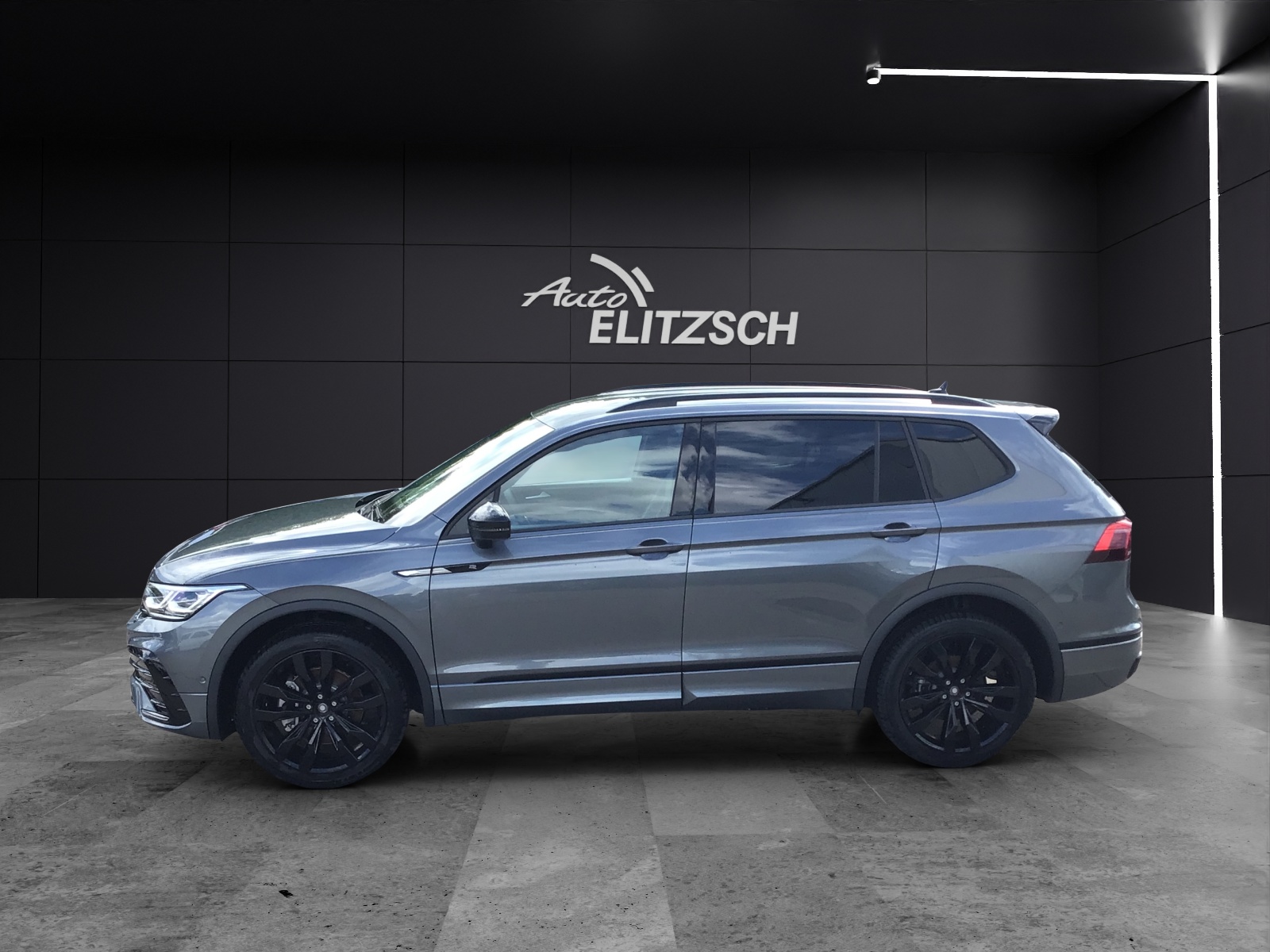 Fahrzeugabbildung Volkswagen Tiguan Allspace R-Line TDI 4M DSG LED AHK NAVI FAP+
