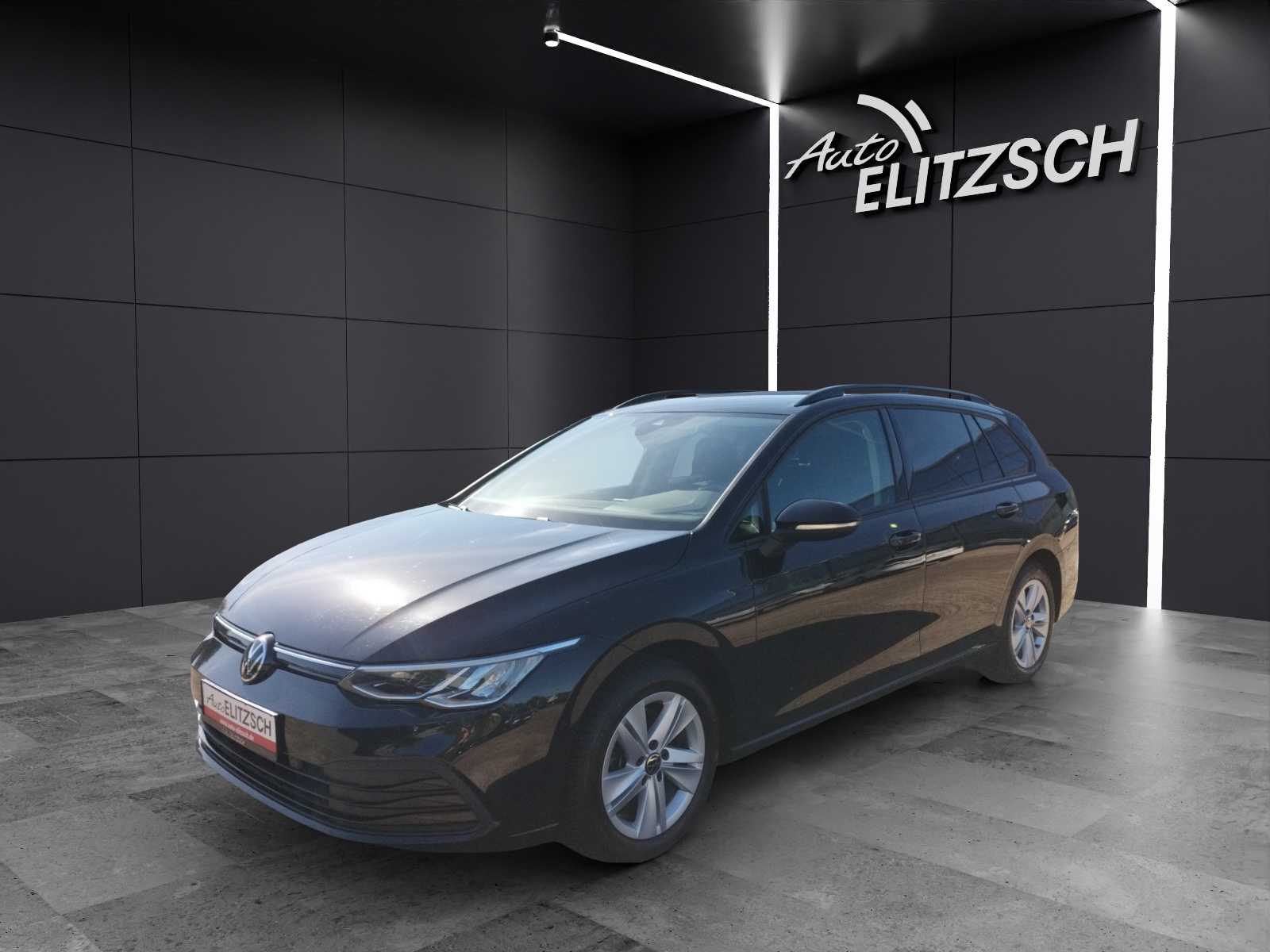 Fahrzeugabbildung Volkswagen Golf VIII Variant Life TDI DSG LED ACC AHK SHZ PDC Navi Klima