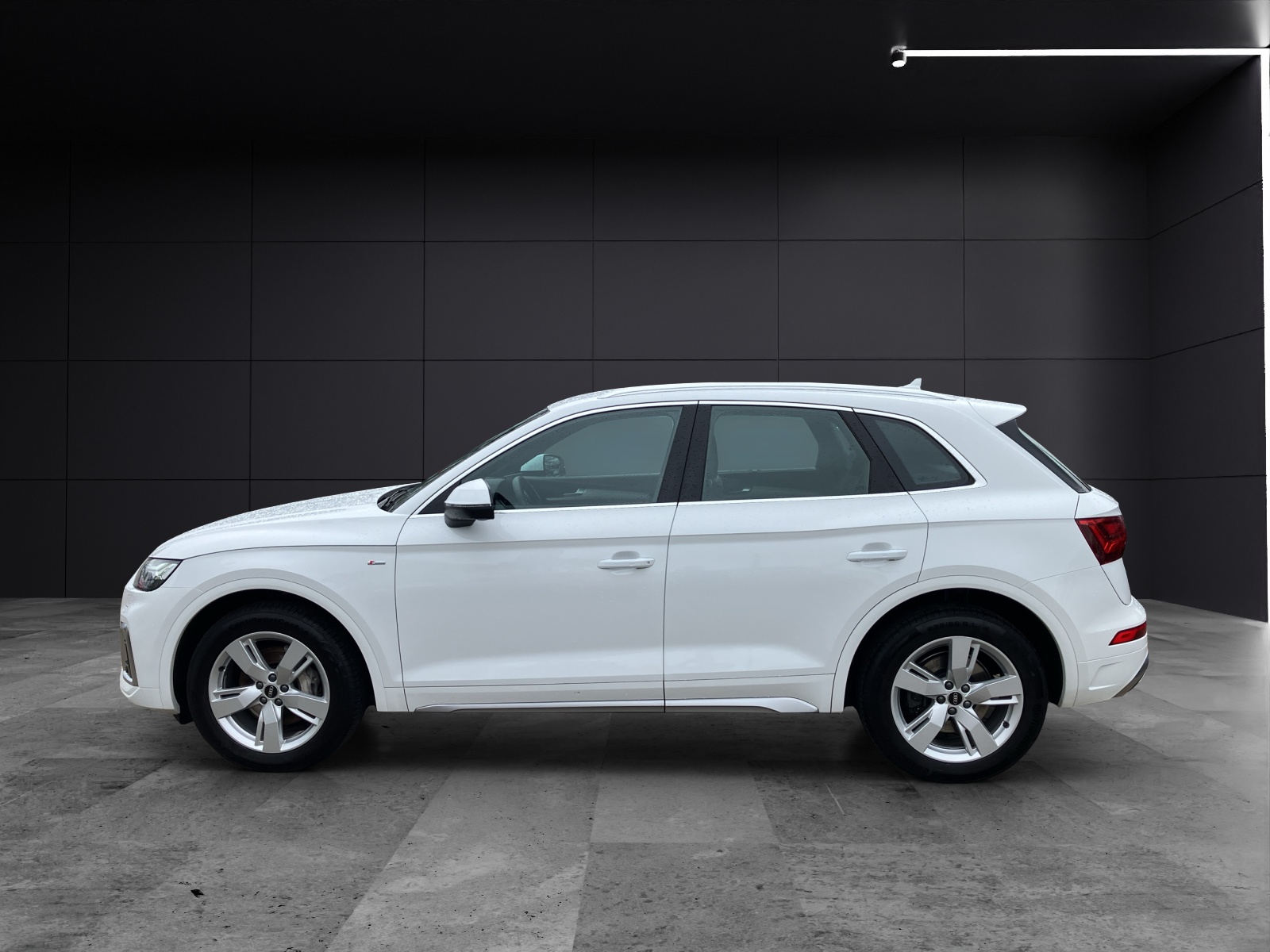 Fahrzeugabbildung Audi Q5 50 TDI quattro S line Matrix Luft SHZ PDC Navi Klima