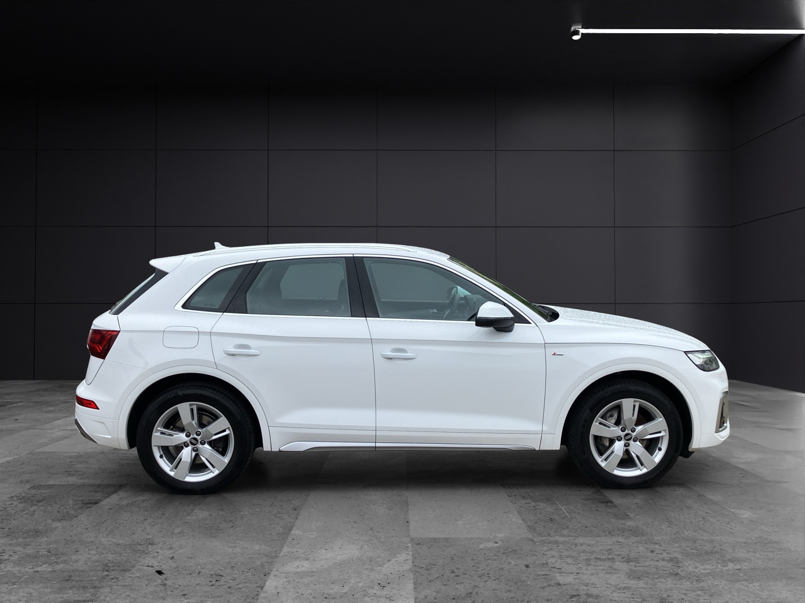 Fahrzeugabbildung Audi Q5 50 TDI quattro S line Matrix Luft SHZ PDC Navi Klima