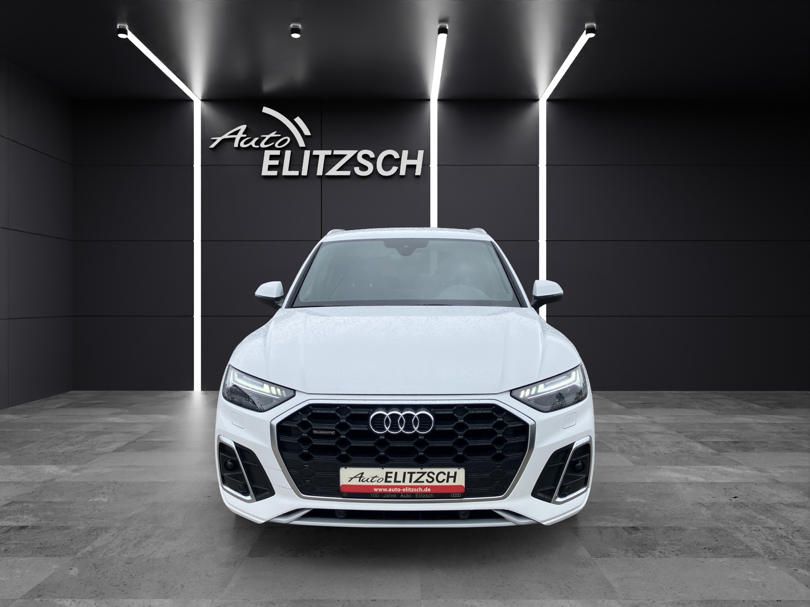 Fahrzeugabbildung Audi Q5 50 TDI quattro S line Matrix Luft SHZ PDC Navi Klima
