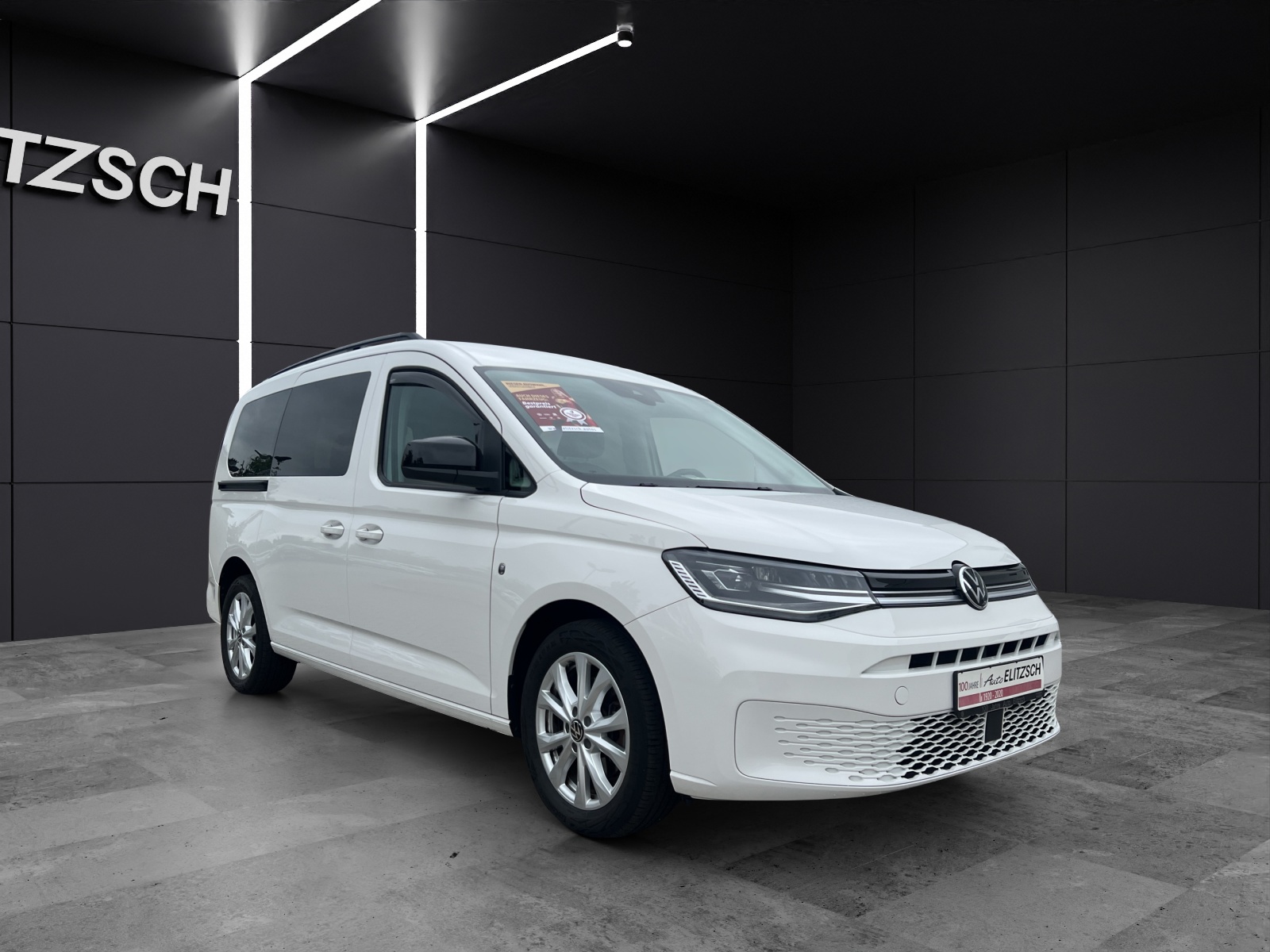 Fahrzeugabbildung Volkswagen Caddy Maxi TDI Life Standhzg. LED AHK Navi GRA PDC LM