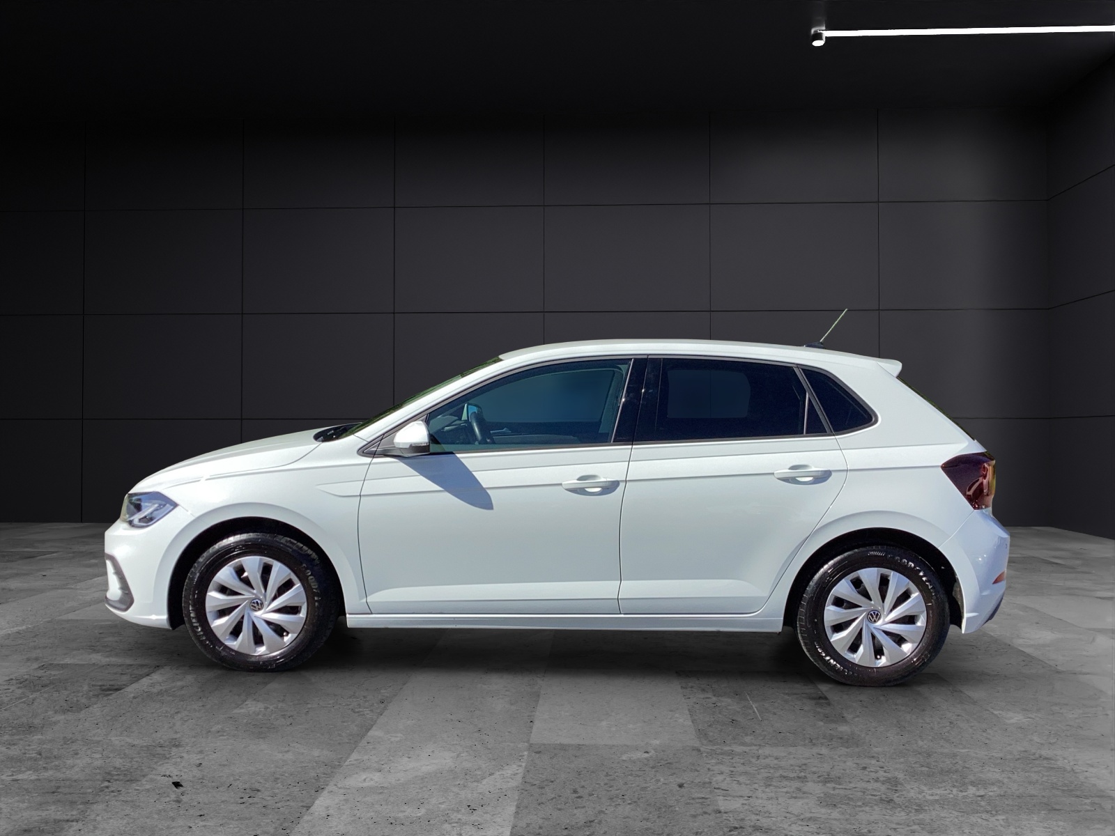 Fahrzeugabbildung Volkswagen Polo TSI Life LED CarPlay AID Klima GRA PDC