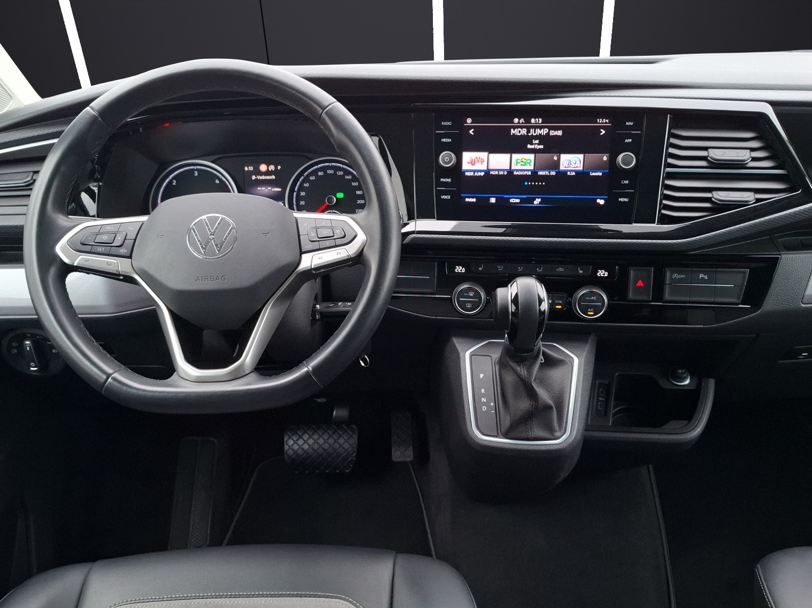 Fahrzeugabbildung Volkswagen T6 Multivan T6.1 TDI Generation-Six DSG LED AHK Navi ACC RFK SH