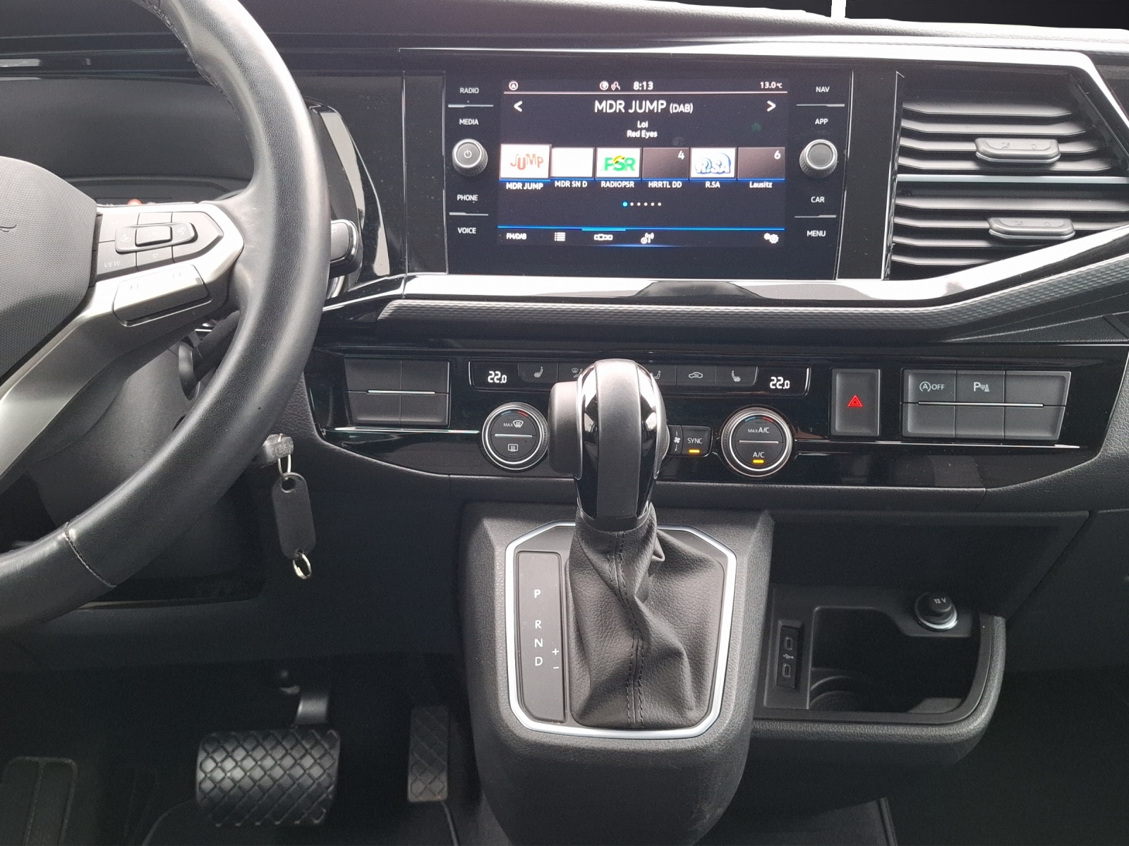 Fahrzeugabbildung Volkswagen T6 Multivan T6.1 TDI Generation-Six DSG LED AHK Navi ACC RFK SH