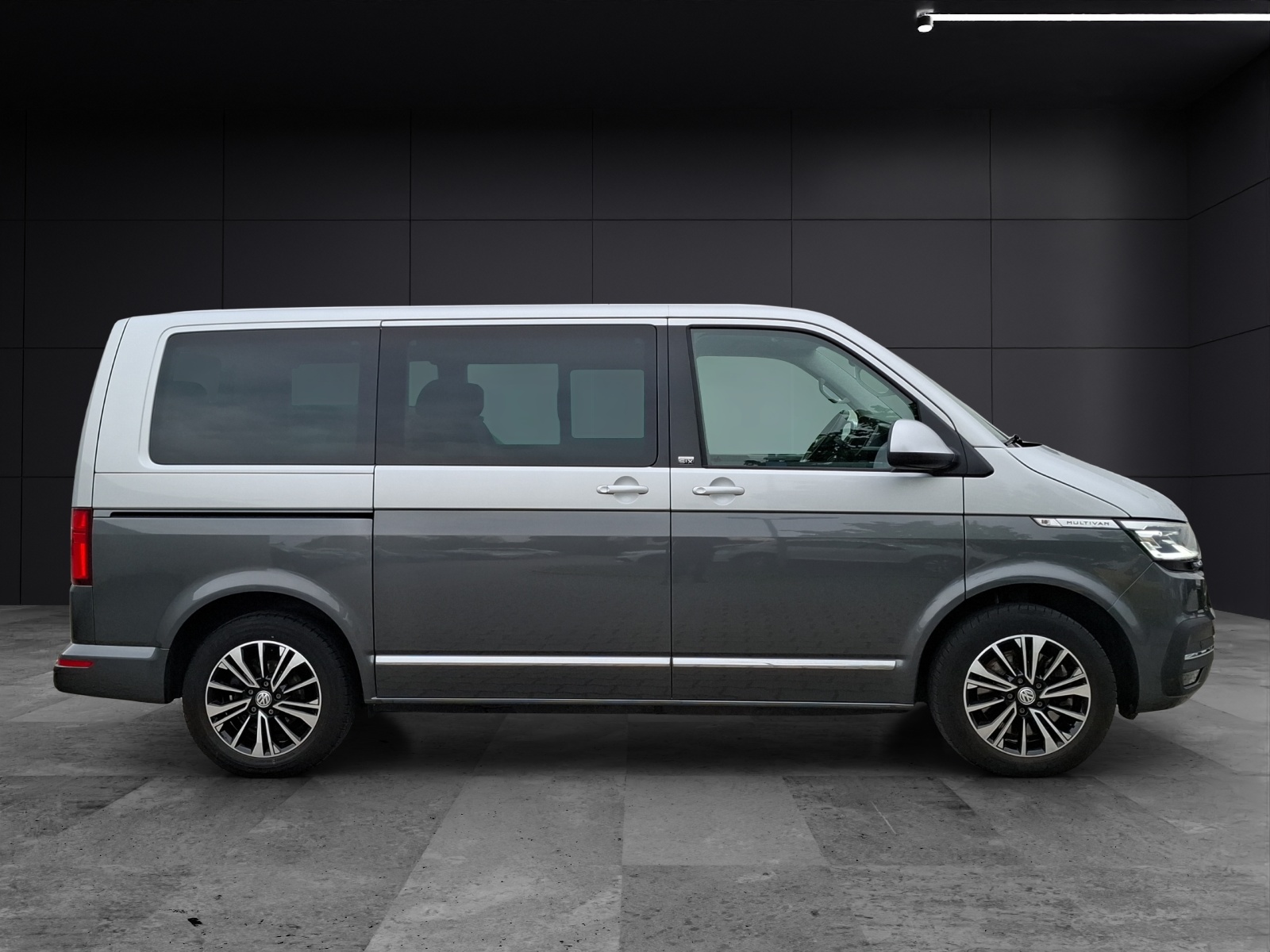 Fahrzeugabbildung Volkswagen T6 Multivan T6.1 TDI Generation-Six DSG LED AHK Navi ACC RFK SH