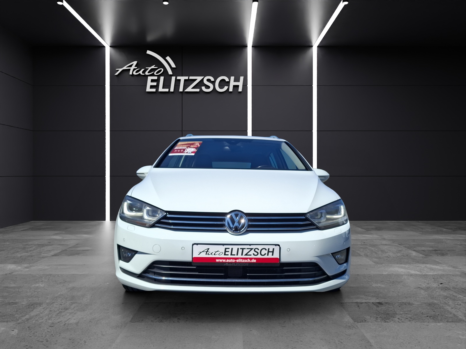 Fahrzeugabbildung Volkswagen Golf Sportsvan TSI Highline DSG Standhzg. Xenon Navi ACC Park-Assist SH