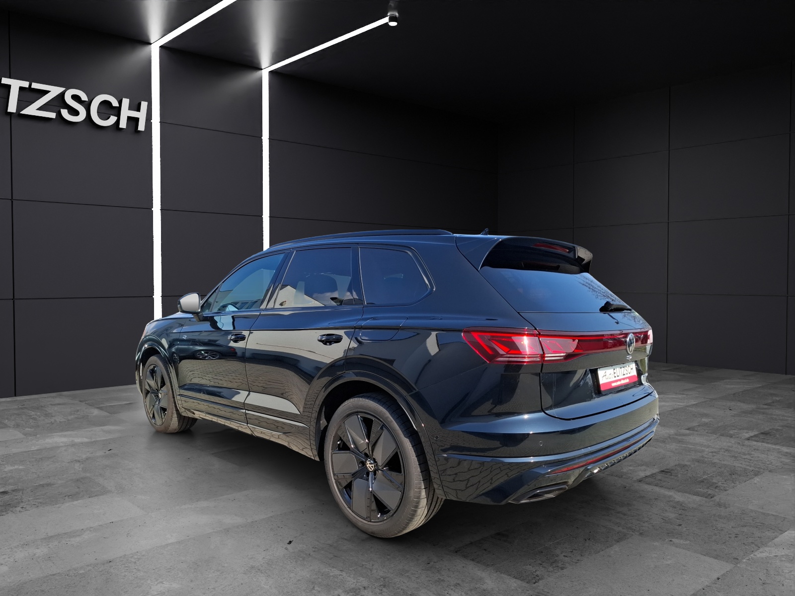 Fahrzeugabbildung Volkswagen Touareg TSI eHybrid R-Line 4M Matrix AHK Pano HUD Leder AID ACC 21