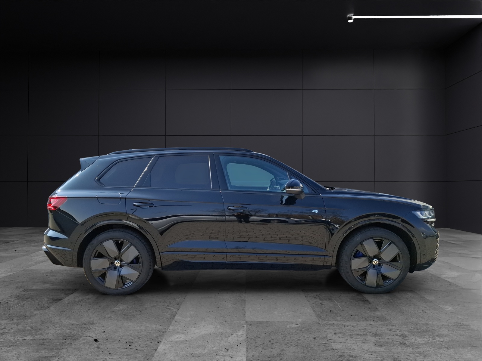 Fahrzeugabbildung Volkswagen Touareg TSI eHybrid R-Line 4M Matrix AHK Pano HUD Leder AID ACC 21