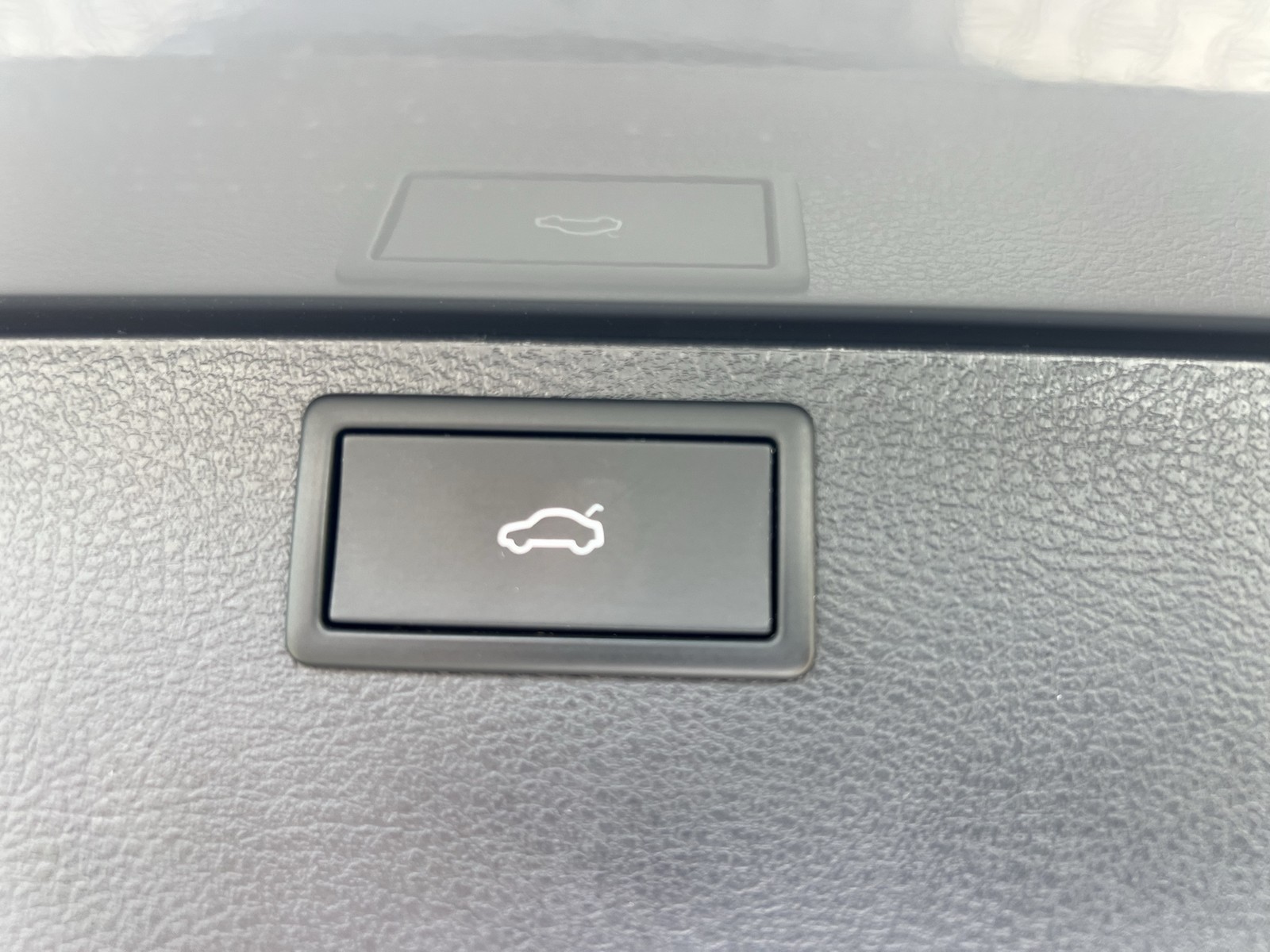 Fahrzeugabbildung Volkswagen T6 Multivan T6.1 TDI Gen. Six 4Mo. DSG LED NAVI ACC RFK AHK
