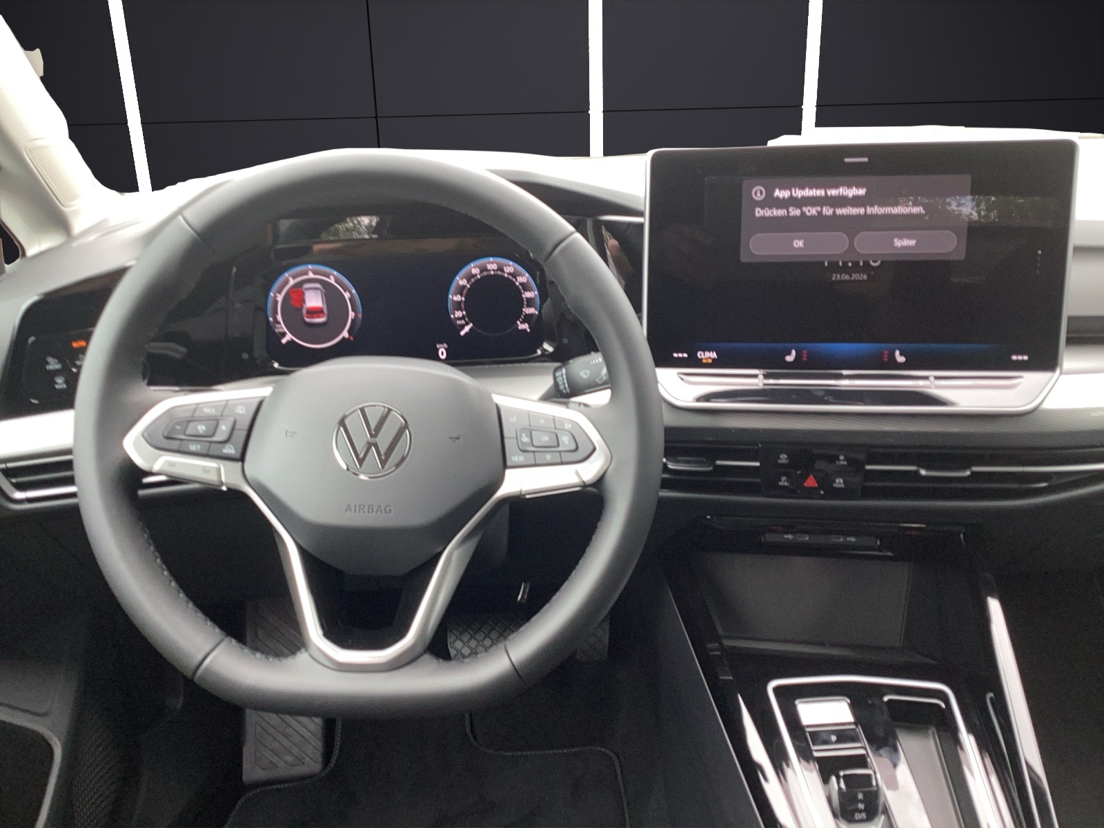 Fahrzeugabbildung Volkswagen Golf VIII Style eTSI HuD LED+ Kessy NAVI