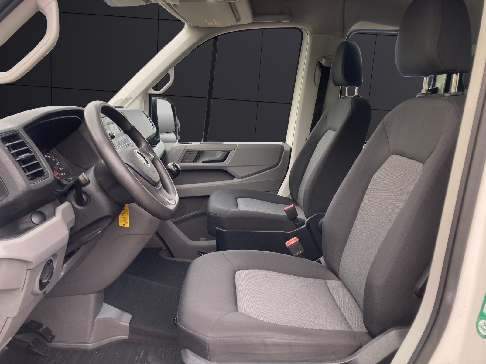 Fahrzeugabbildung Volkswagen Crafter 35 Doka Pritsche 35 DOKA MR Plane STH AHK Klima SH