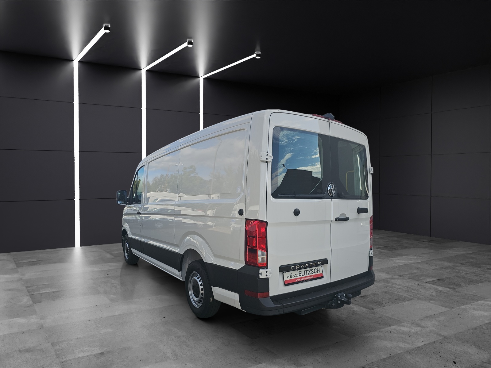 Fahrzeugabbildung Volkswagen Crafter Kasten 2,0l TDI 103 kW MR KAMERA KLIMA AHK DAB+