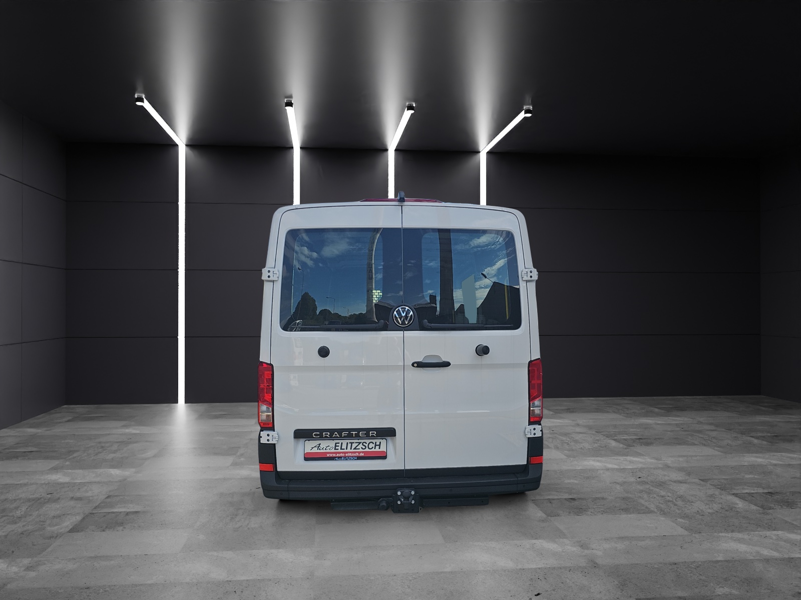 Fahrzeugabbildung Volkswagen Crafter Kasten 2,0l TDI 103 kW MR KAMERA KLIMA AHK DAB+