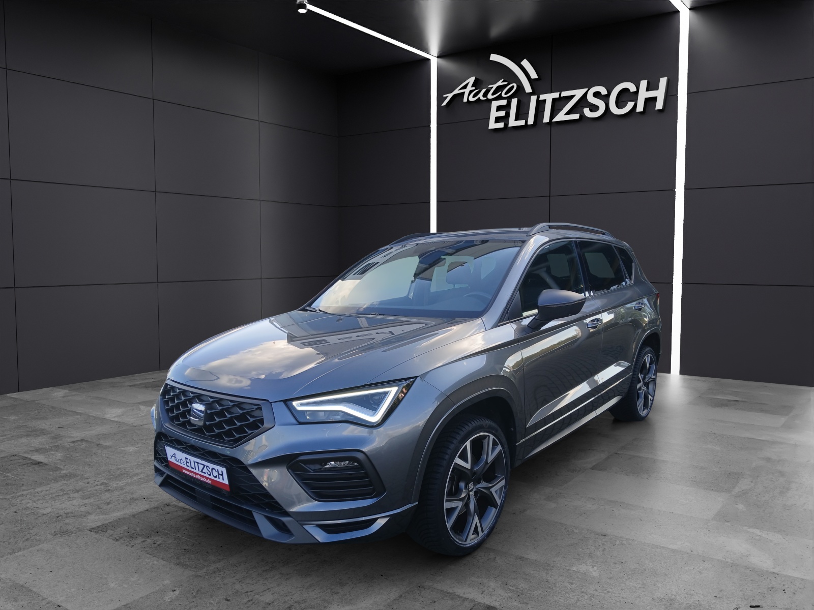 Fahrzeugabbildung SEAT Ateca TSI FR-Line DSG LED AHK Navi AID ACC RFK SH