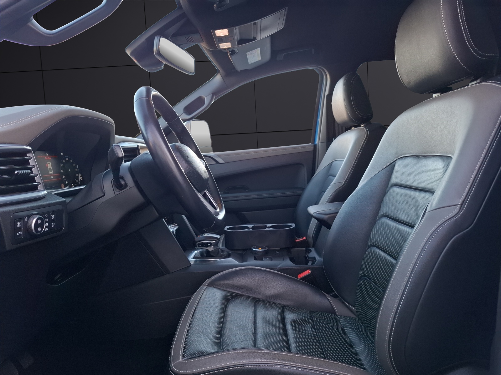 Fahrzeugabbildung Volkswagen Amarok TDI Aventura 4M MATRIX ACC LEDER AHK NAVI 21