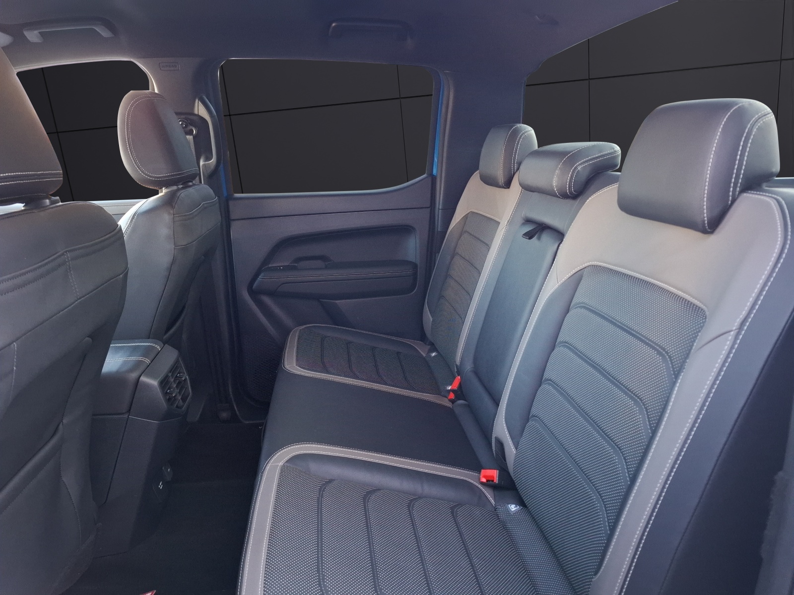 Fahrzeugabbildung Volkswagen Amarok TDI Aventura 4M MATRIX ACC LEDER AHK NAVI 21