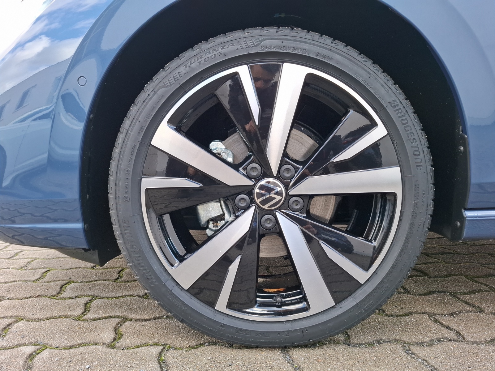 Fahrzeugabbildung Volkswagen Golf LED NAVI DAB AUTO LIGHT ASSIST ACC