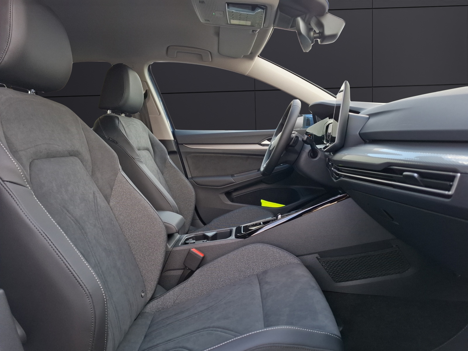 Fahrzeugabbildung Volkswagen Golf LED NAVI DAB AUTO LIGHT ASSIST ACC