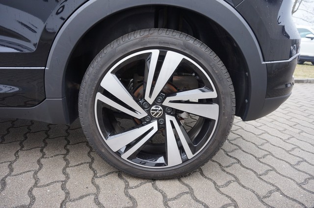 Fahrzeugabbildung Volkswagen T-Cross TSI Active DSG LED Navi AID ACC PDC SH