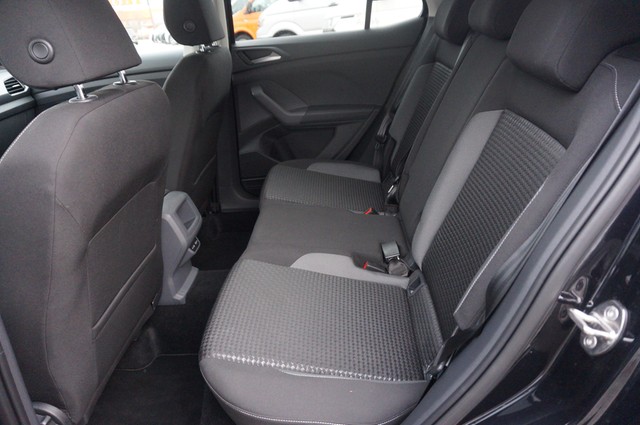 Fahrzeugabbildung Volkswagen T-Cross TSI Active DSG LED Navi AID ACC PDC SH