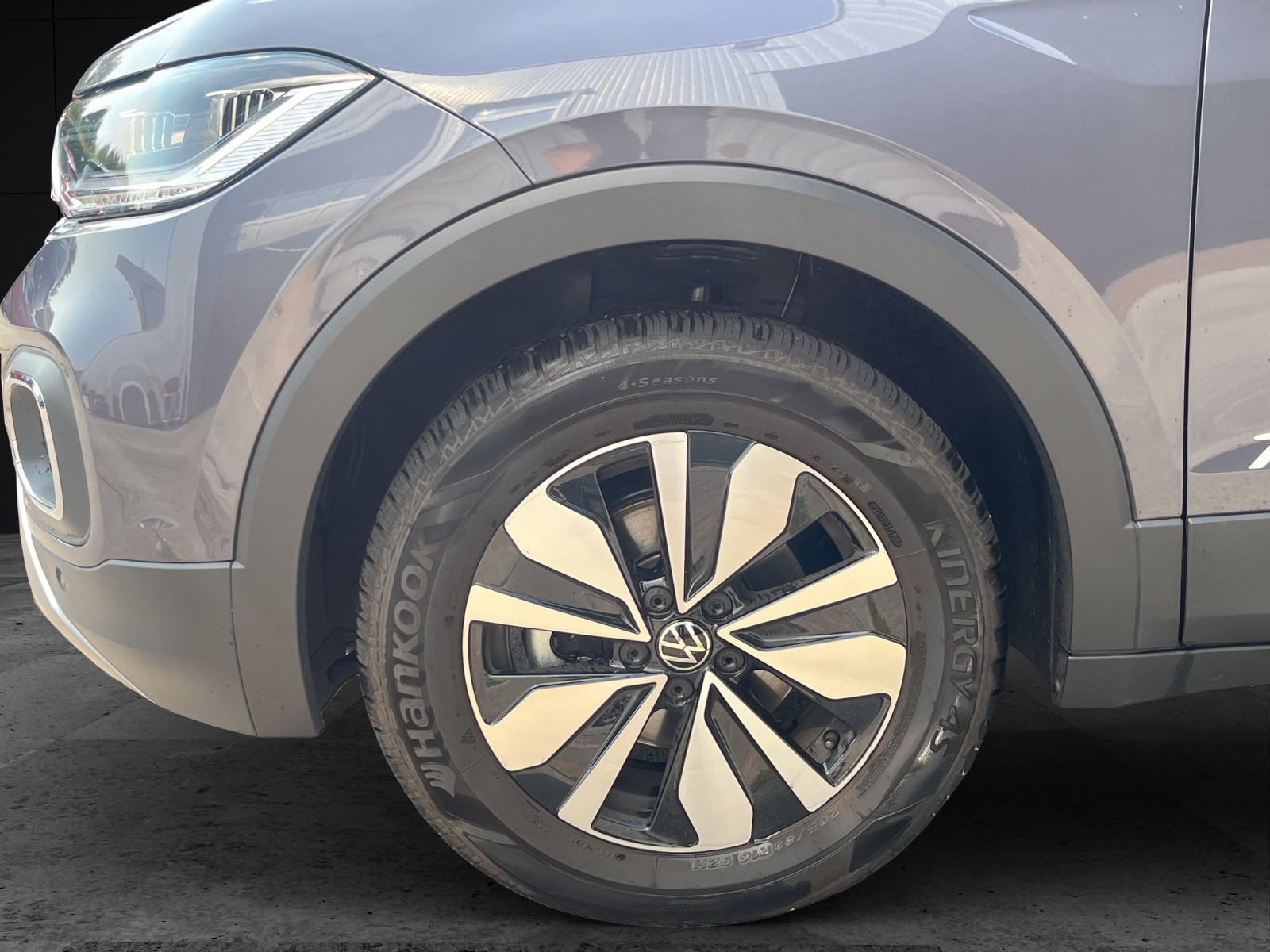 Fahrzeugabbildung Volkswagen T-Cross 1.0 TSI Move DSG LED ACC 16