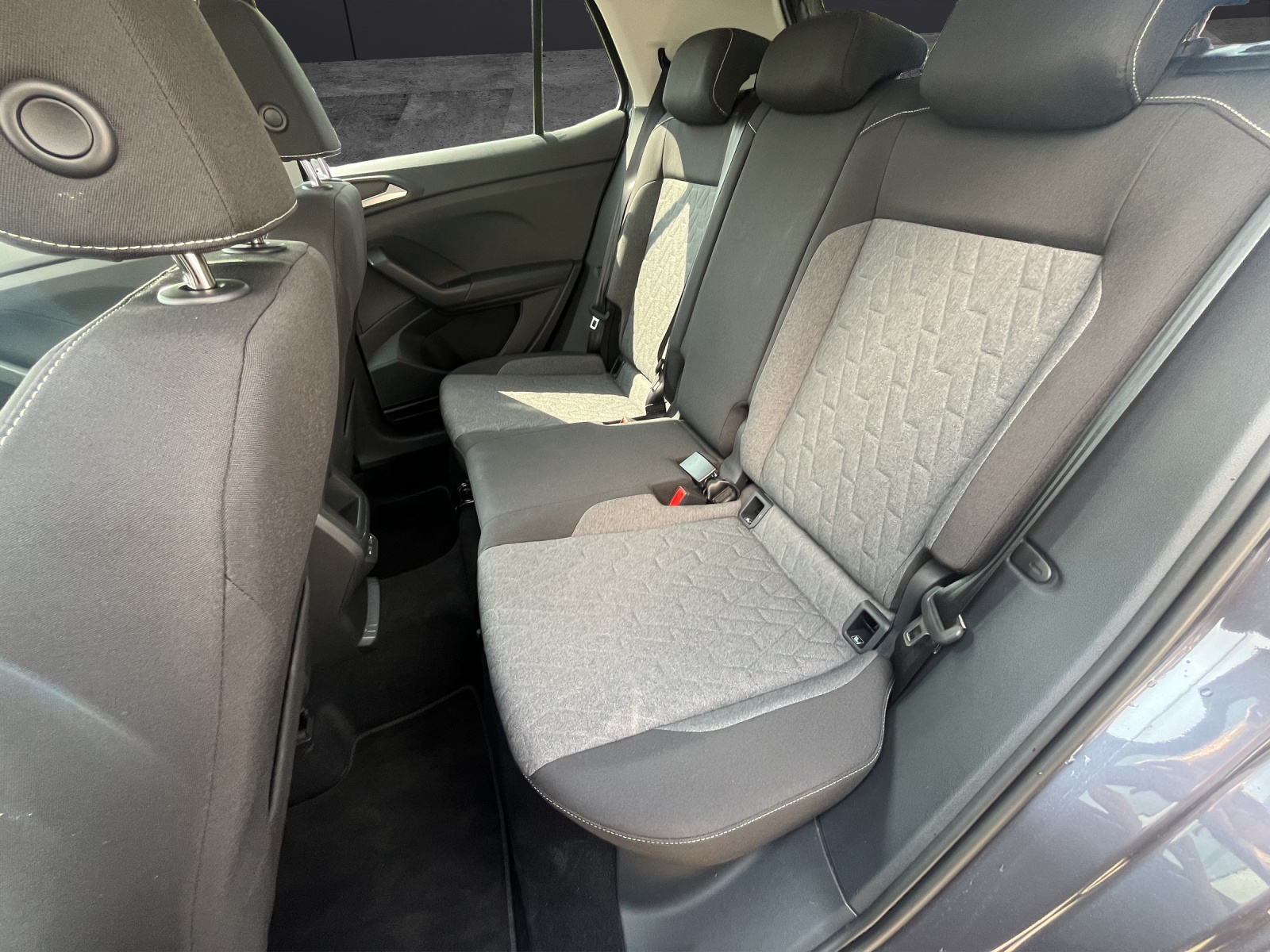 Fahrzeugabbildung Volkswagen T-Cross 1.0 TSI Move DSG LED ACC 16
