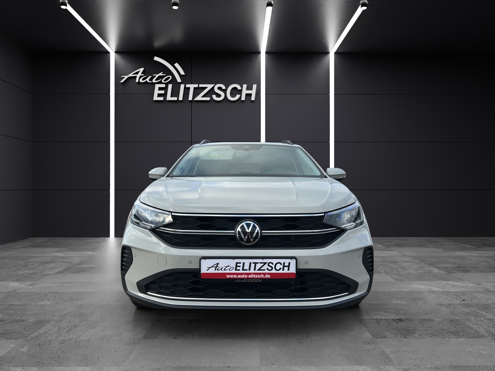 Fahrzeugabbildung Volkswagen Taigo Life TSI LED ACC SH PDC