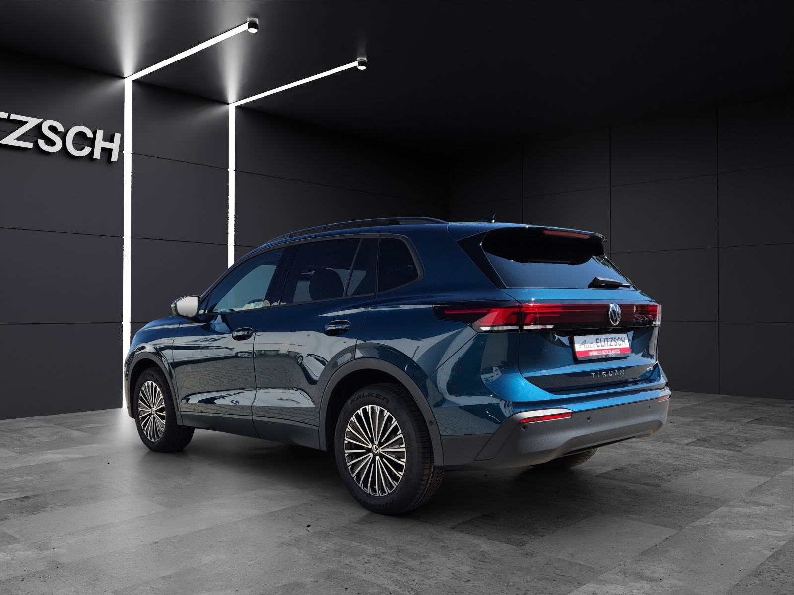 Fahrzeugabbildung Volkswagen Tiguan Life TSI AHZV LED NAVI DAB ACC