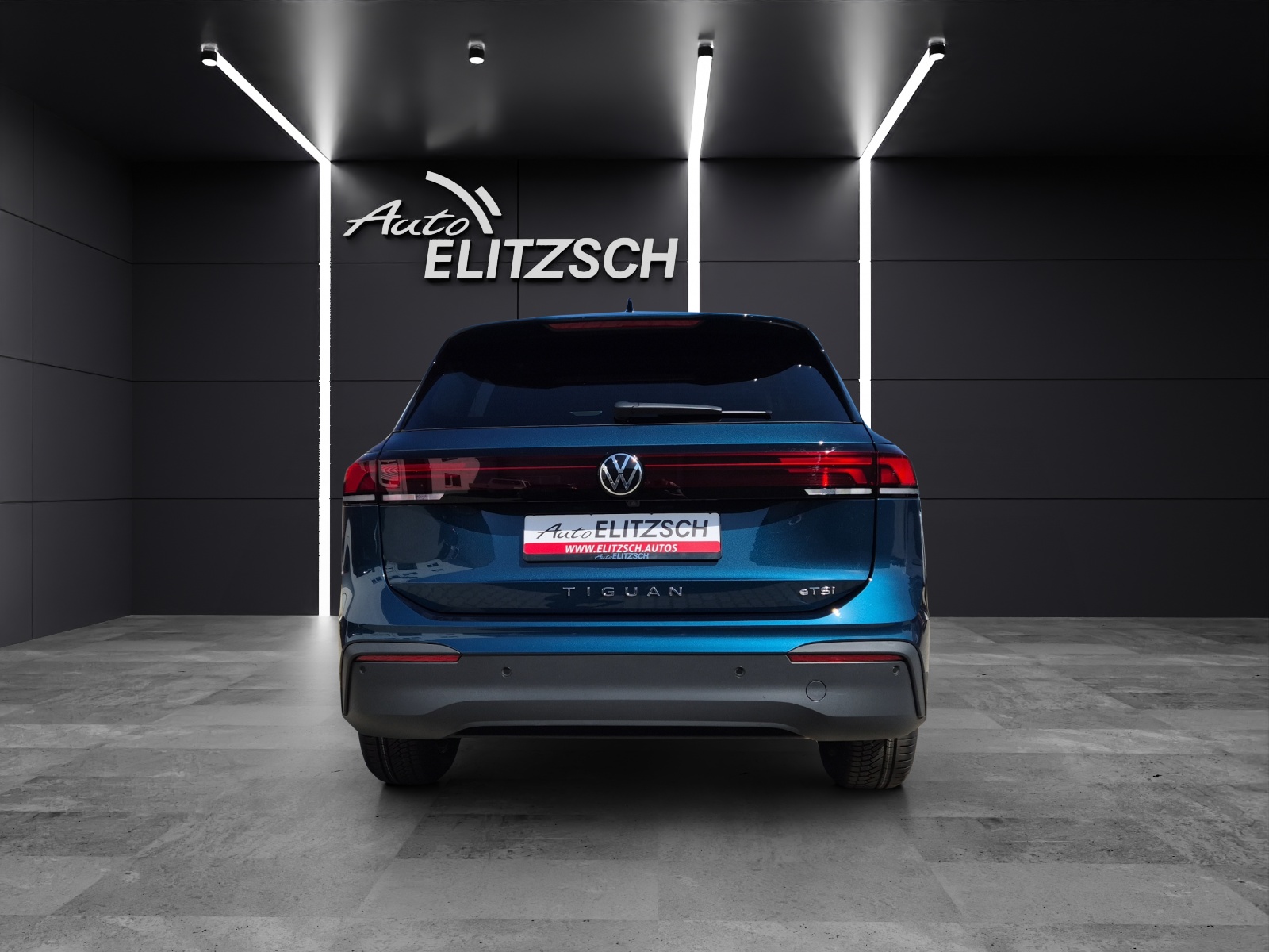 Fahrzeugabbildung Volkswagen Tiguan Life TSI AHZV LED NAVI DAB ACC