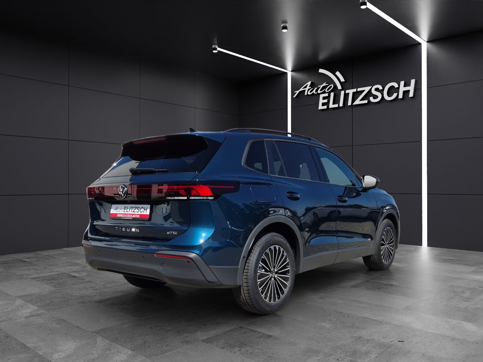 Fahrzeugabbildung Volkswagen Tiguan Life TSI AHZV LED NAVI DAB ACC