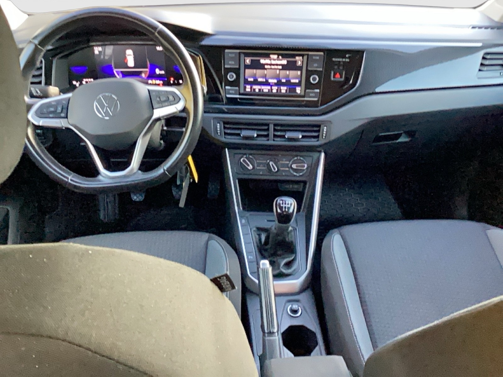 Fahrzeugabbildung Volkswagen Polo Life LED CarPlay AID SH