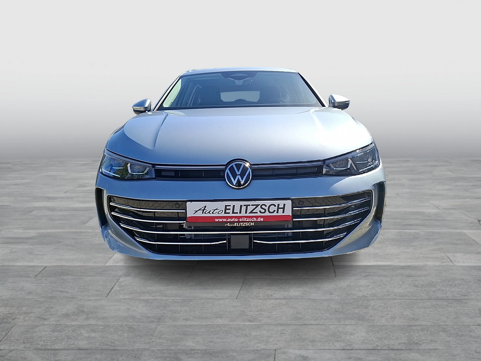 Fahrzeugabbildung Volkswagen Passat Variant eTSI Elegance DSG Matrix AHK Navi AID HUD ACC RFK SH