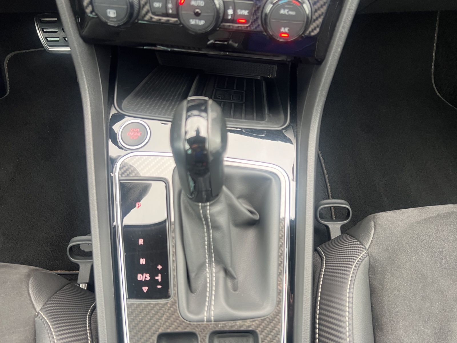 Fahrzeugabbildung CUPRA Leon ST 300 DSG 4Drive LED Navi VC ACC RFK Beats SHZ