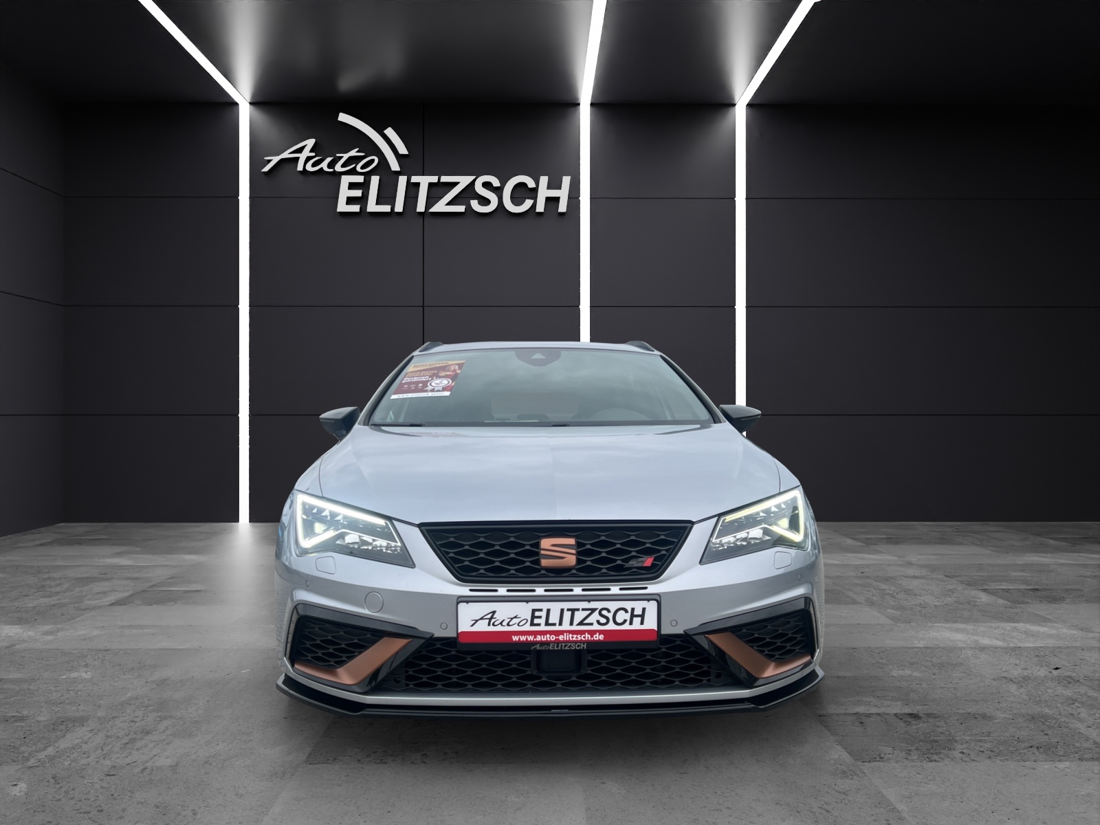 Fahrzeugabbildung CUPRA Leon ST 300 DSG 4Drive LED Navi VC ACC RFK Beats SHZ