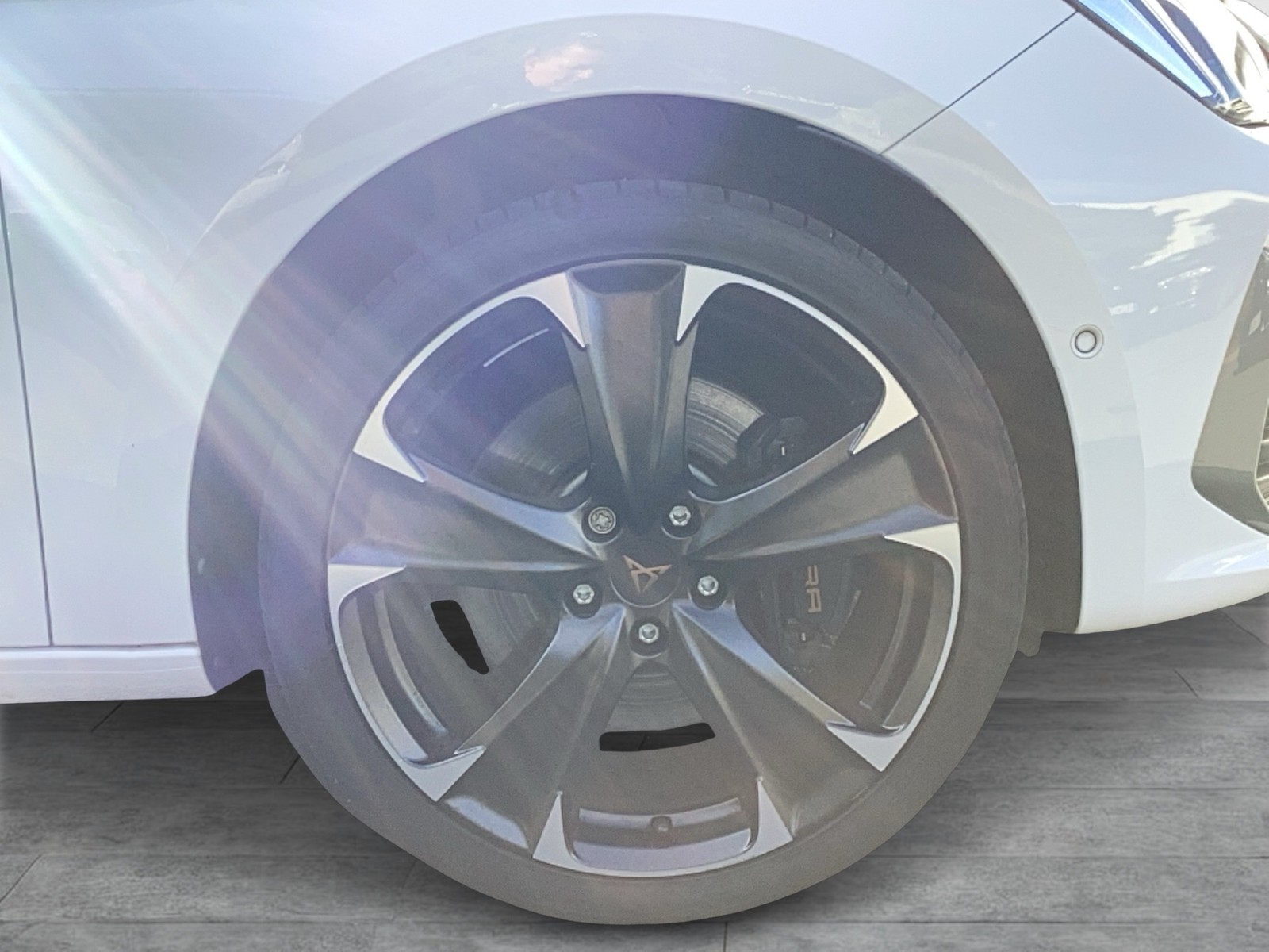 Fahrzeugabbildung CUPRA Leon ST e-Hybrid DSG LED ACC Navi ACC RFK SH 19