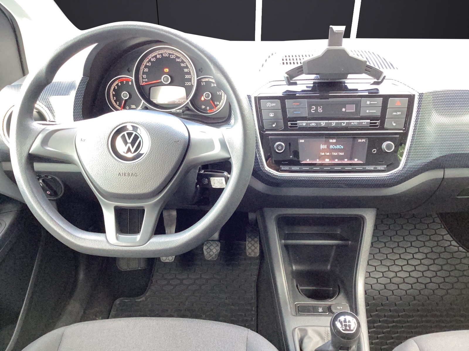 Fahrzeugabbildung Volkswagen up! 1.0 Climatronic DAB GRA RFK SHZ