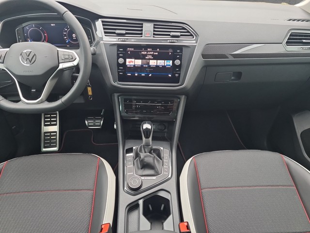 Fahrzeugabbildung Volkswagen Tiguan TDI Urban-Sport DSG 4M R-Line LED AHK Navi AID ACC Park-Assist SH