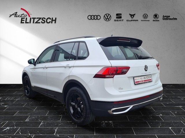 Fahrzeugabbildung Volkswagen Tiguan TDI Urban-Sport DSG 4M R-Line LED AHK Navi AID ACC Park-Assist SH