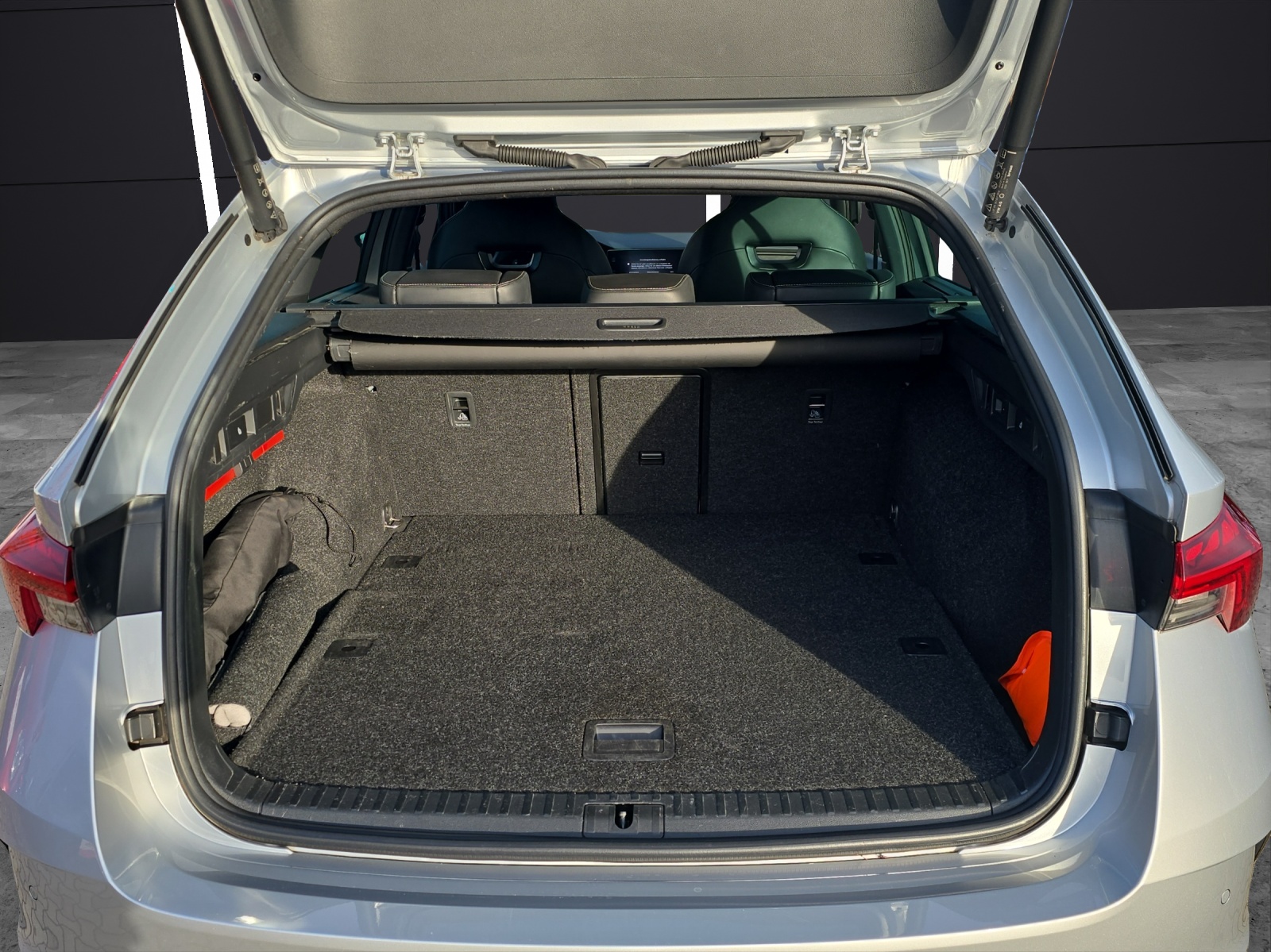 Fahrzeugabbildung SKODA Octavia Combi RS Plus 4x4 2.0 TDI DSG AHZ PANO NAVI KAMERA