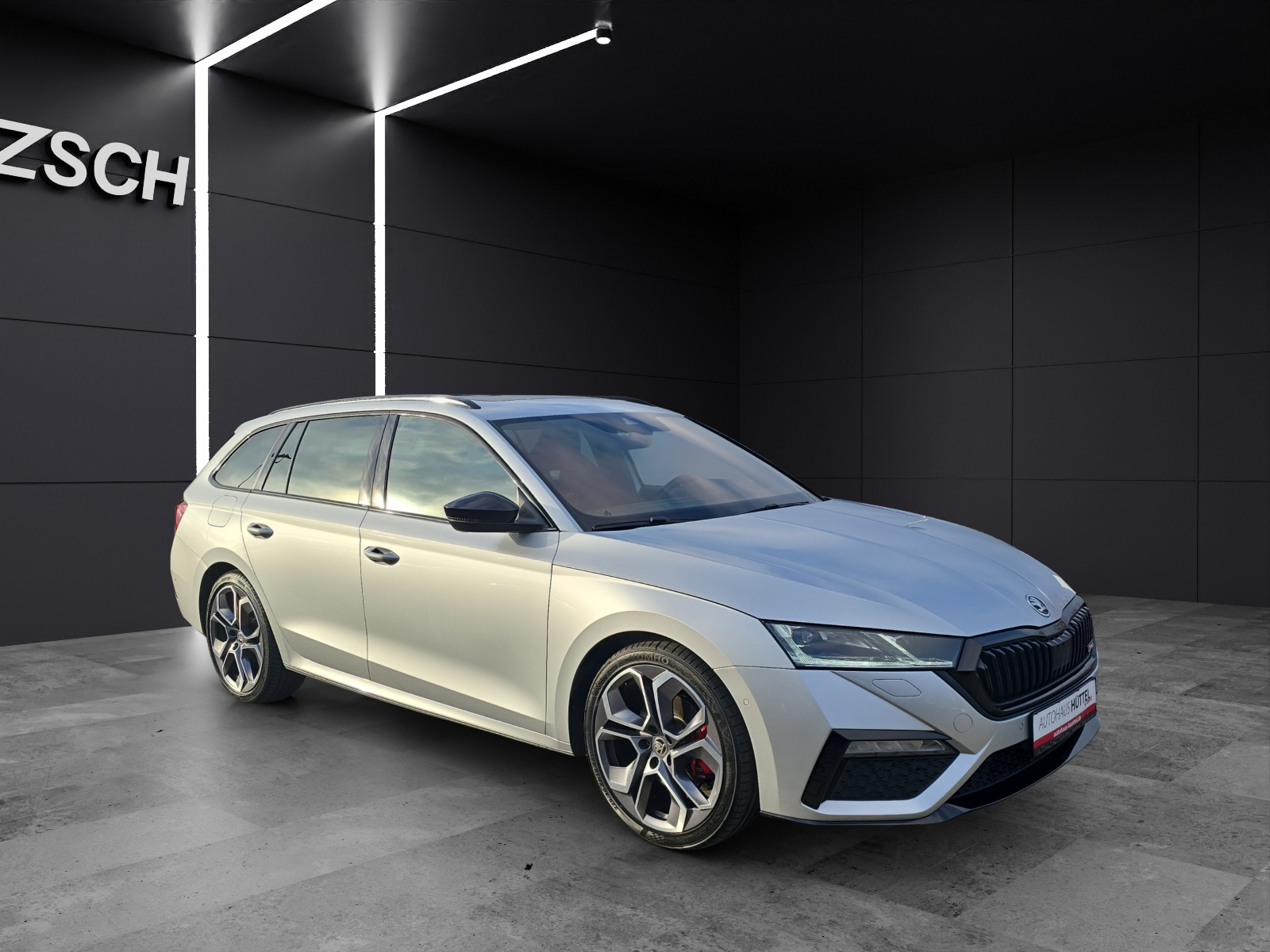 Fahrzeugabbildung SKODA Octavia Combi RS Plus 4x4 2.0 TDI DSG AHZ PANO NAVI KAMERA