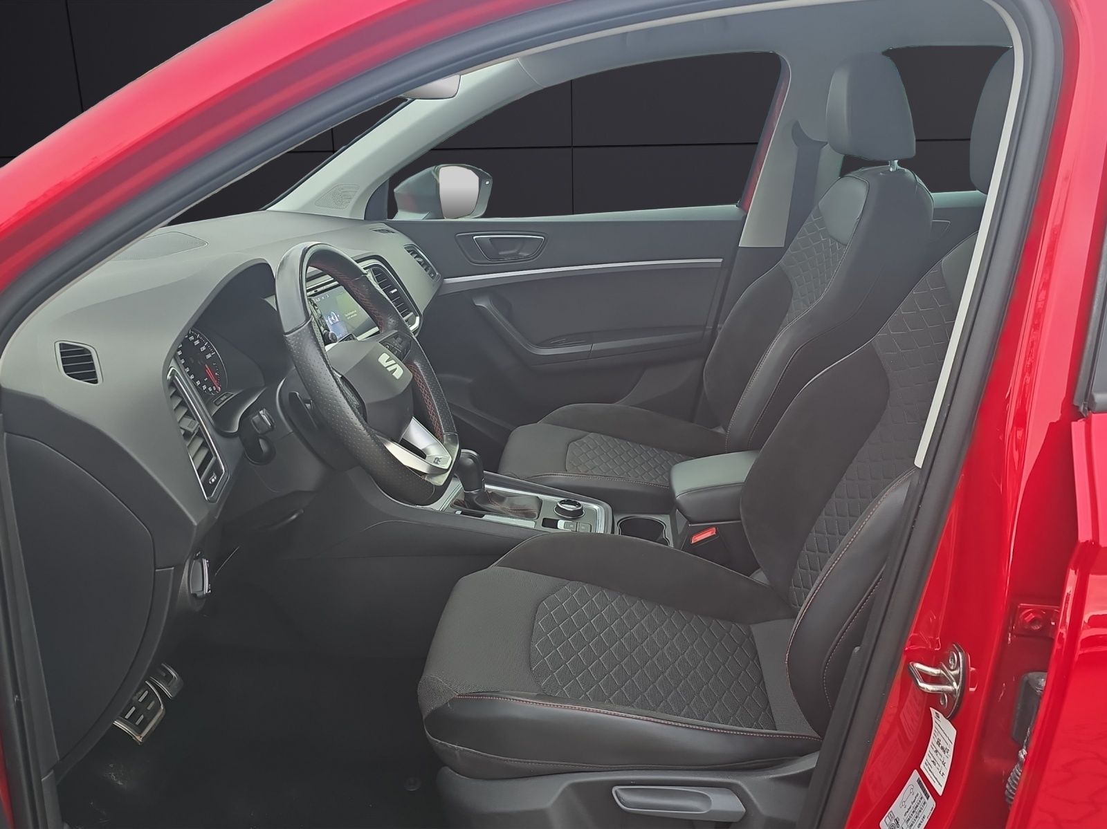 Fahrzeugabbildung SEAT Ateca FR 2.0 TSI 4Drive DSG AHZ KAMERA LED