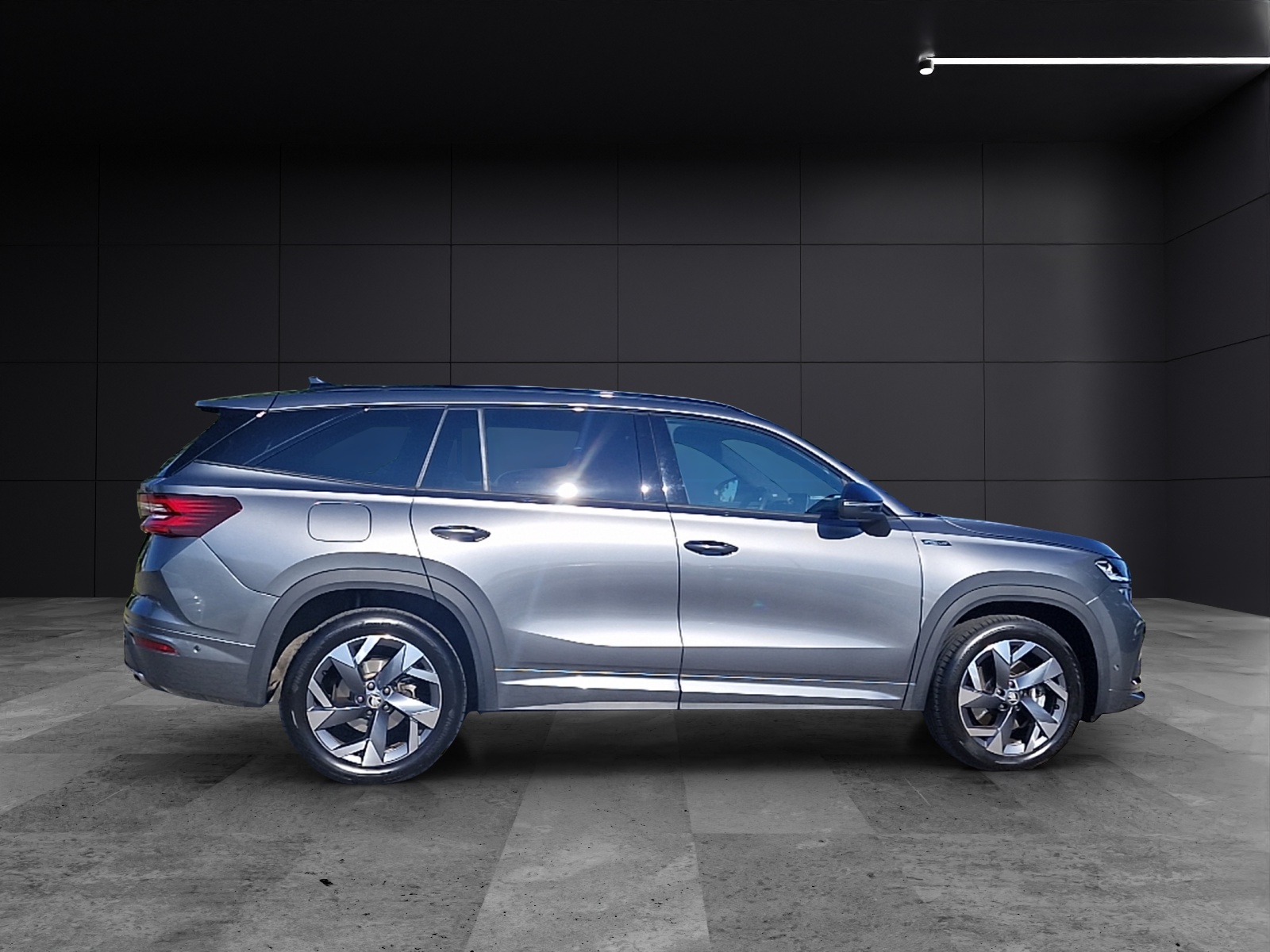 Fahrzeugabbildung SKODA Kodiaq 4x4 Sportline Matrix Navi ACC AHK STHZ SHZ DCC