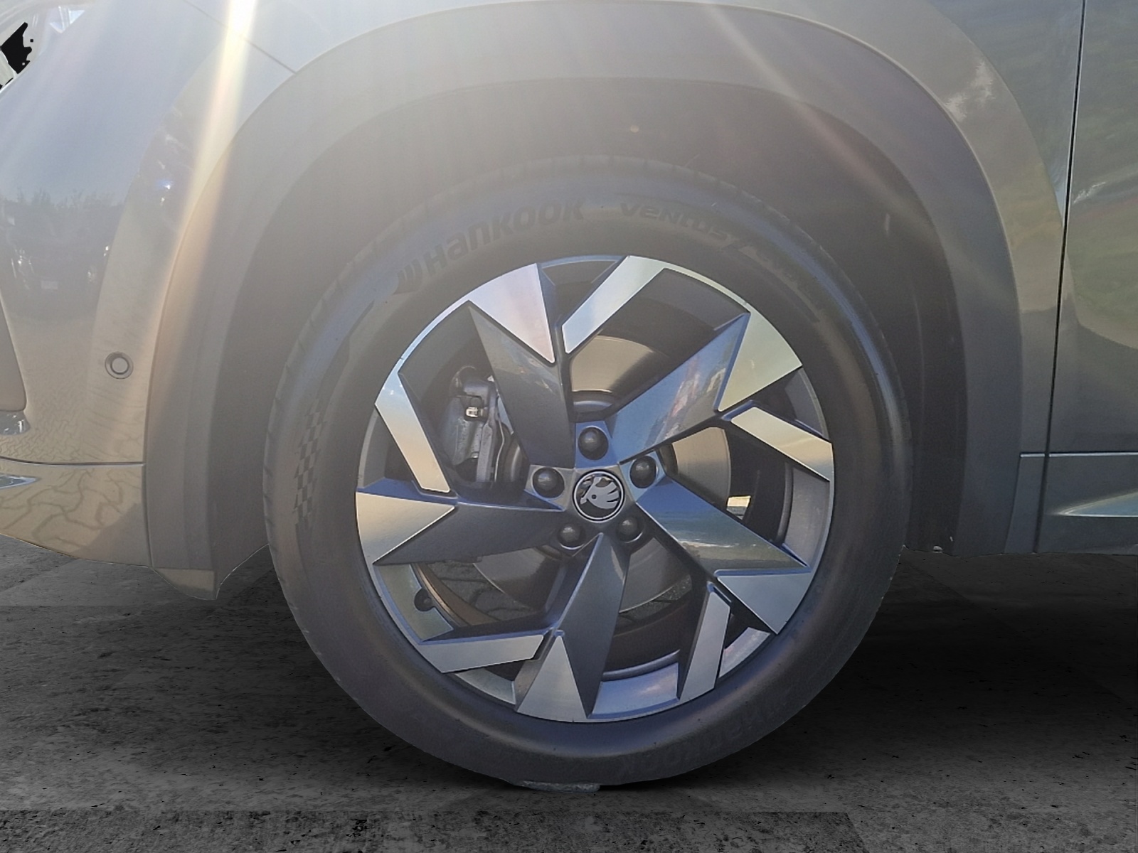 Fahrzeugabbildung SKODA Kodiaq 4x4 Sportline Matrix Navi ACC AHK STHZ SHZ DCC